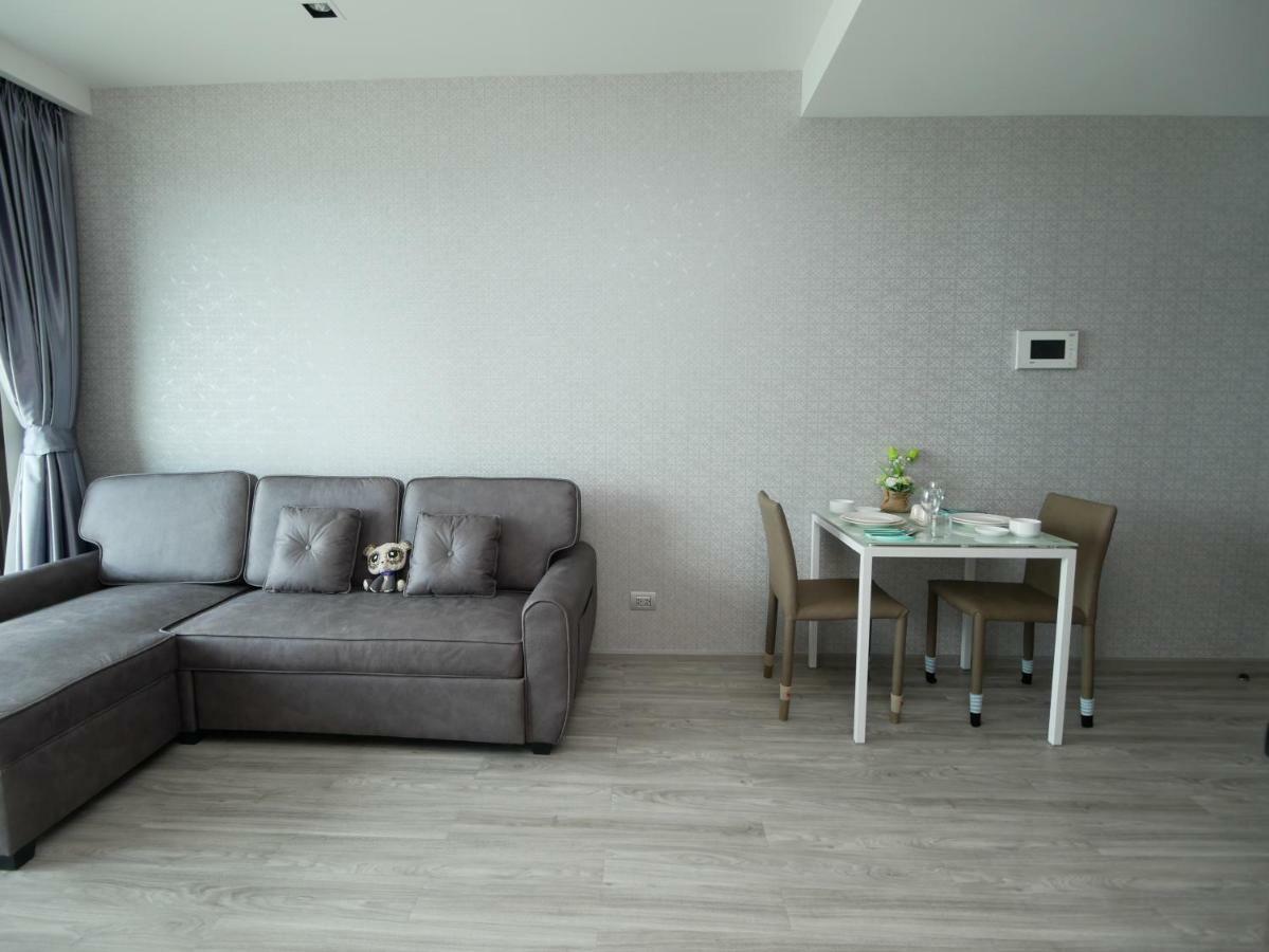 Aeras - The Ultimate Beachfront Experience Pantai Jomtien Bagian luar foto