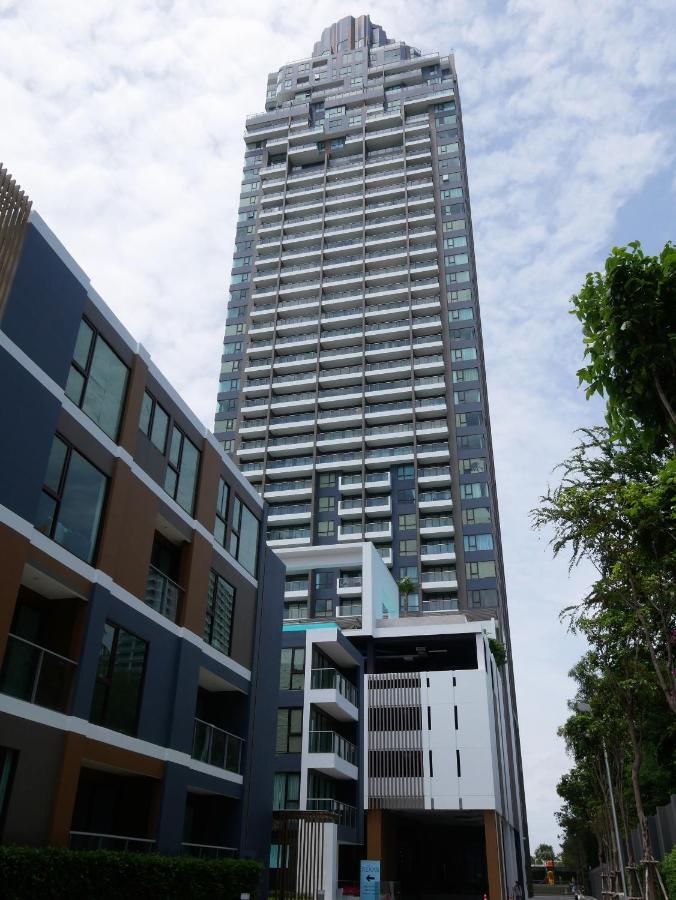 Aeras - The Ultimate Beachfront Experience Pantai Jomtien Bagian luar foto